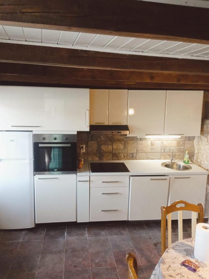 Holiday Home - Pavenka Donje Selo na Šolti Εξωτερικό φωτογραφία